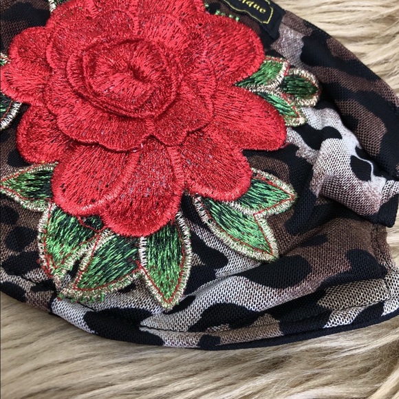 💋Leopard Face Mask - Picture 3 of 5